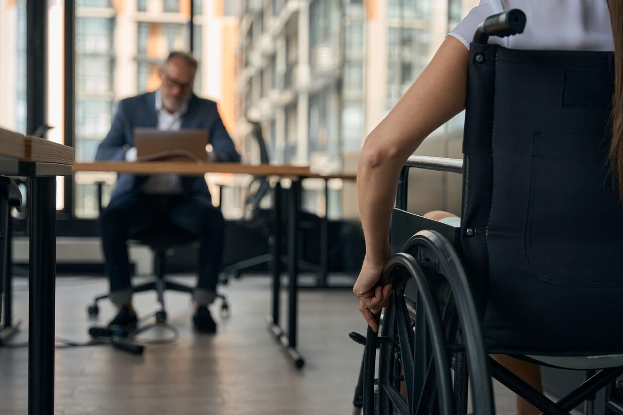 spinal and neck injury lawyer